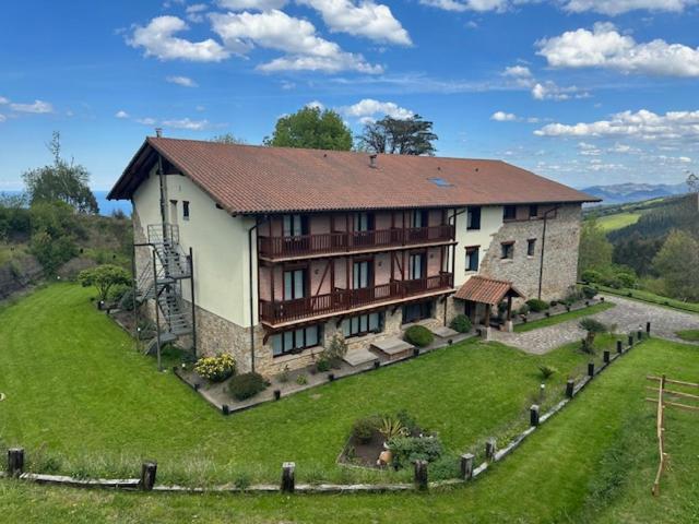 Hotel-Apartamento Rural Atxurra Бермео Экстерьер фото